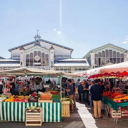 Apartamento Cocon Iodé Cosy équipé, Baigné De Lumière, Situé Au Cœur De à 1min à Pied Du Marché Avec Tv Et Wifi