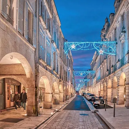 Apartmán Cocon Iode Cosy Au Centre De - Marche Au Bout De La Rue A 1 Min, Lumineux Et Complet Avec Tv Et Wifi La Rochelle (Charente-Maritime)