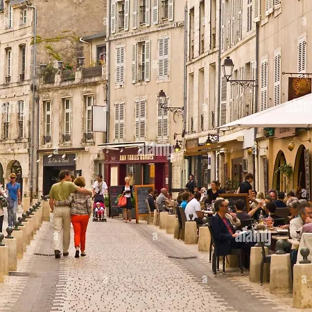Cocon Iode Cosy Au Centre De - Marche Au Bout De La Rue A 1 Min, Lumineux Et Complet Avec Tv Et Wifi *
