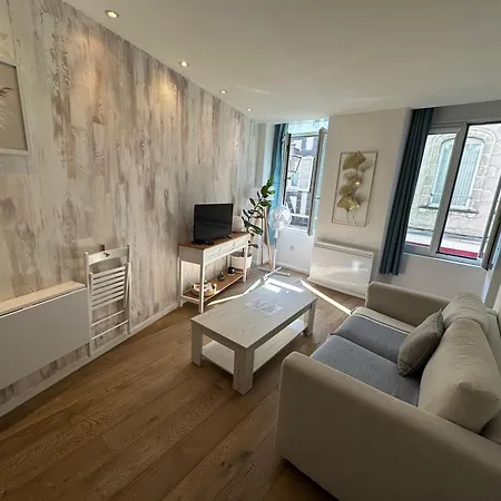 Apartment Charmant Cocon Iode Cosy Au Centre De La Rochelle - Marche Au Bout De La Rue A 1 Min, Lumineux Et Complet Avec Tv Et Wifi