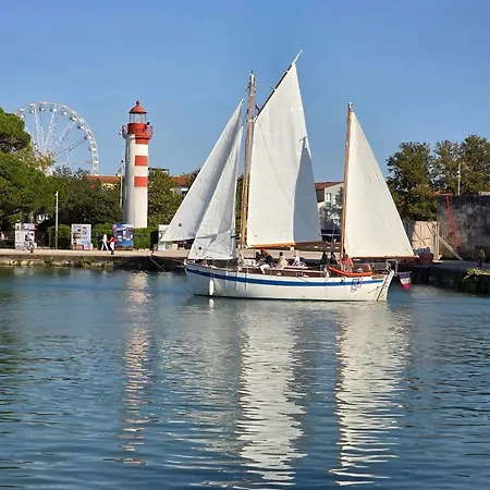 Apartamento Cocon Iodé Cosy équipé, Baigné De Lumière, Situé Au Cœur De à 1min à Pied Du Marché Avec Tv Et Wifi