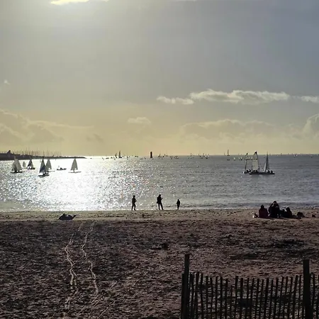 Cocon Iodé Cosy équipé, Baigné De Lumière, Situé Au Cœur De à 1min à Pied Du Marché Avec Tv Et Wifi Apartamento *